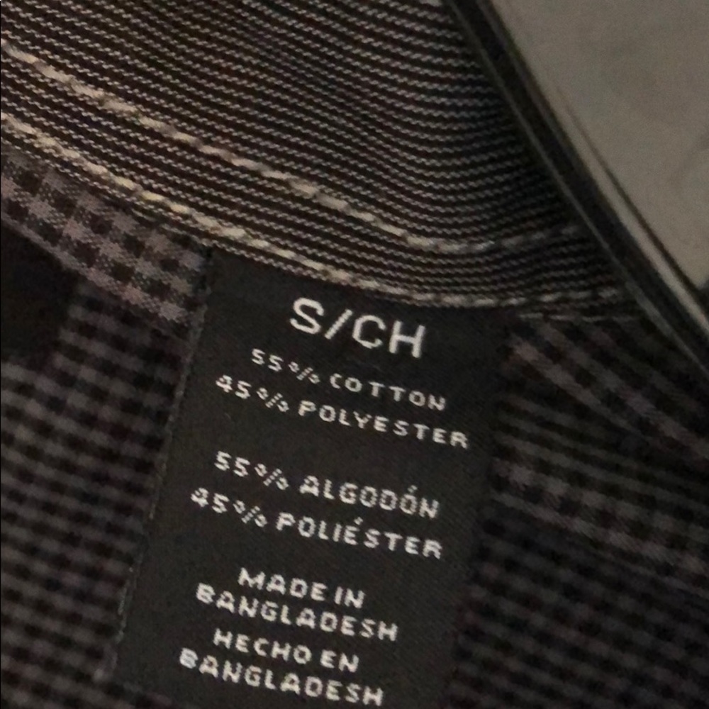 Men’s button down - Picture 3 of 4